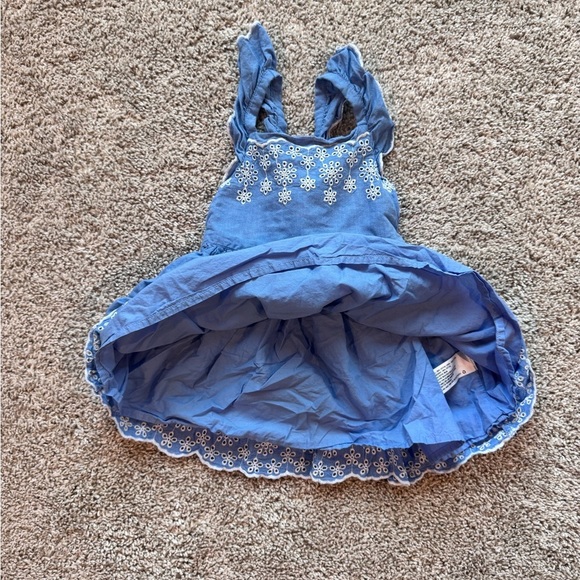 Toddler girls embroidered flutter sleeve dress eyelet blue and white size 2T - Picture 7 of 9